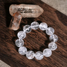Load image into Gallery viewer, Soul&#39;s Restorative Pulse Clear Quartz Bracelet