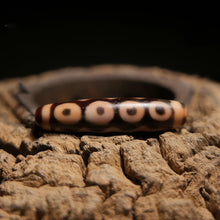 Load image into Gallery viewer, Wealth Magnet Seven-Eye Dzi Pendant